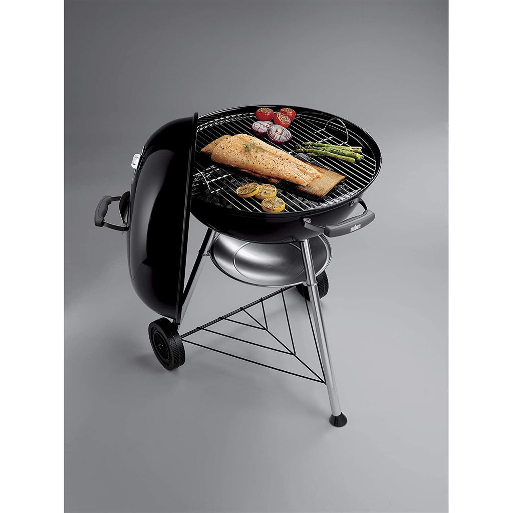 Купи Барбекю на въглища WEBER® Compact 57cm за 388 лв. само от Nika.bg