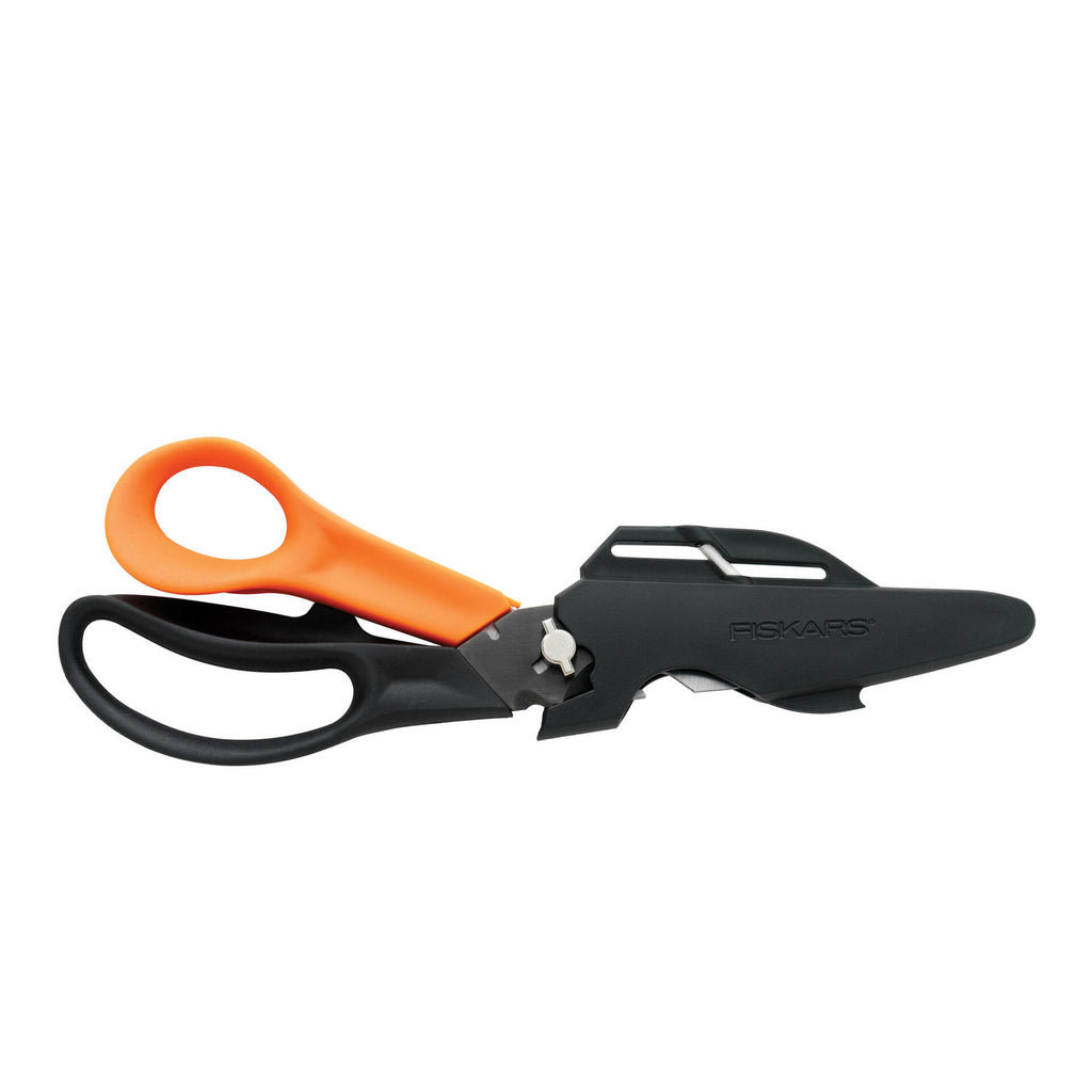 Мултифункционална ножица Fiskars Cuts+More - Nika.bg