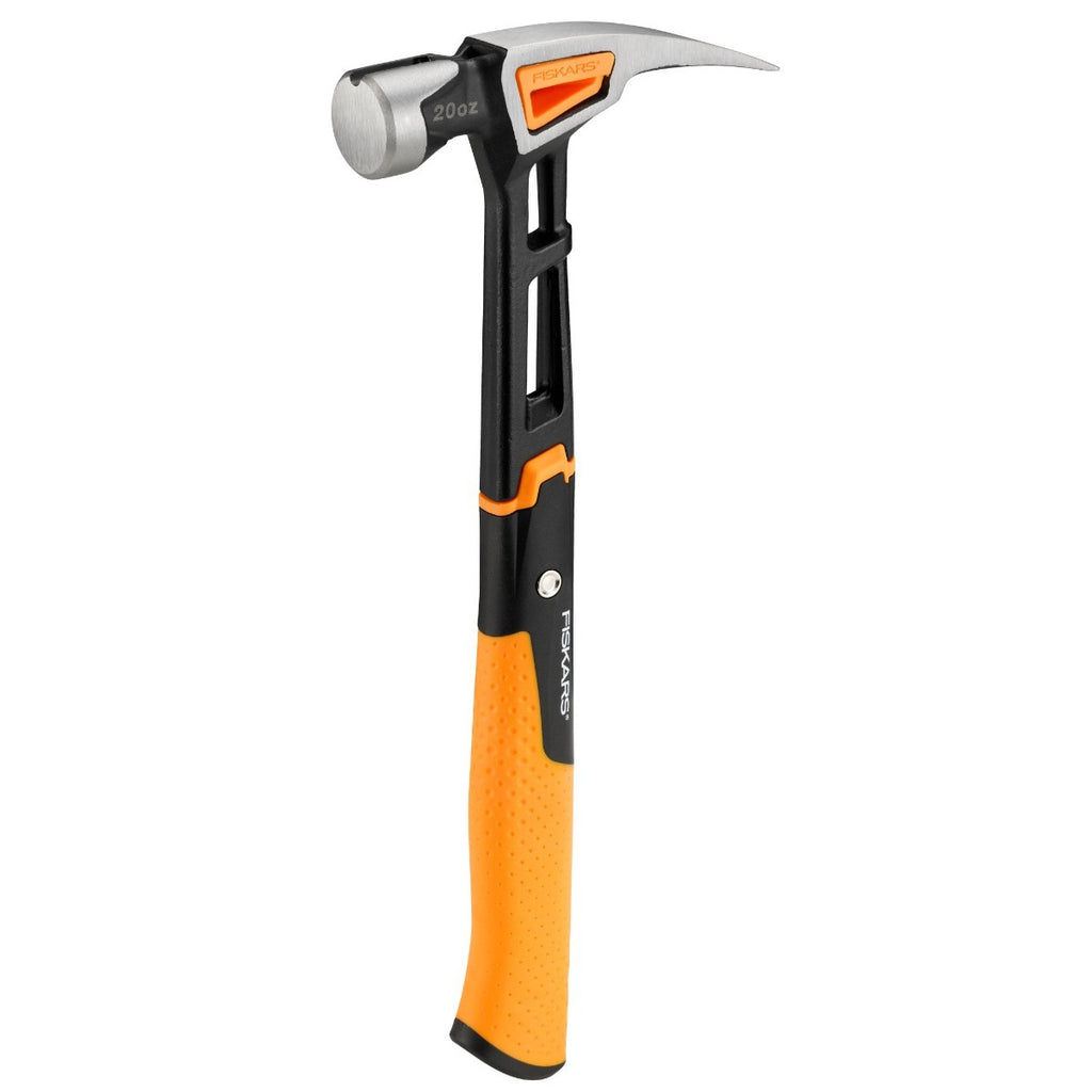 Универсален чук Fiskars IsoCore™ размер L с оранжева дръжка и IsoCore™ система за намаляване на вибрациите