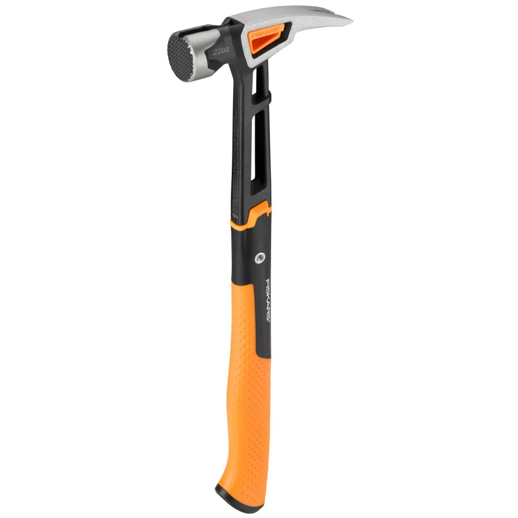 Кофражен чук с магнитна глава Fiskars IsoCore™ 0.624 kg, размер XXL – IsoCore гумена дръжка и грапава магнитна ударна глава