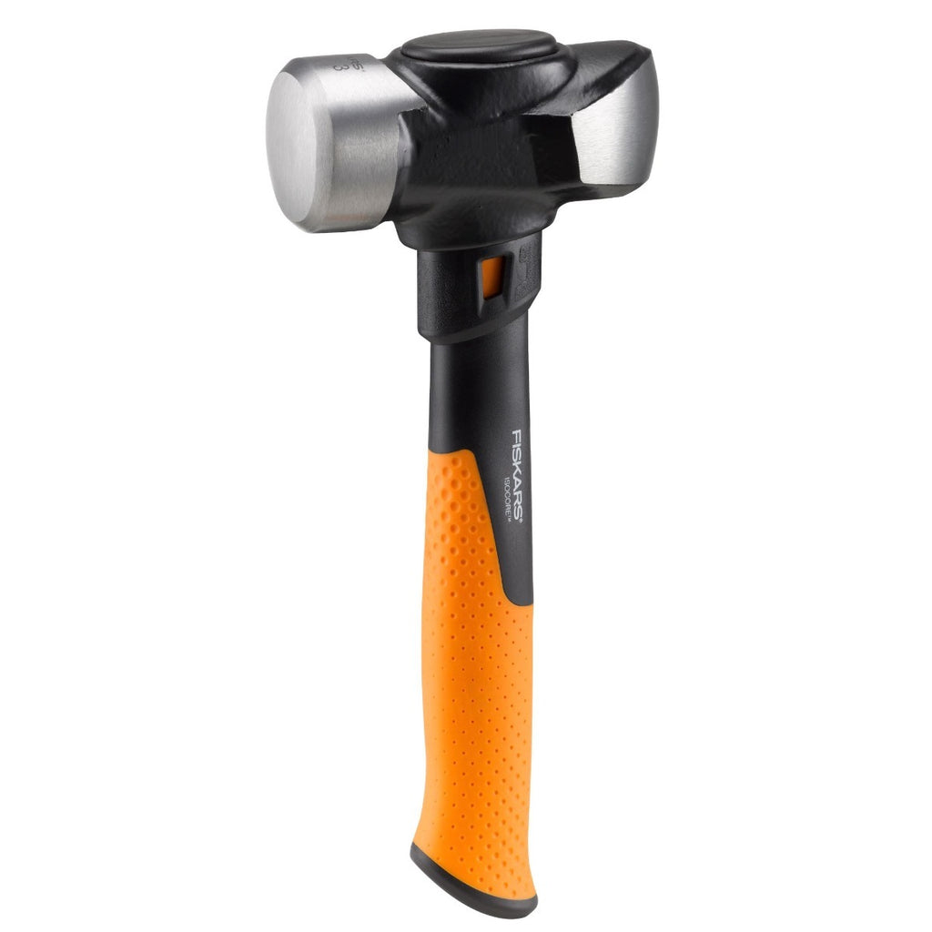 Строителен чук Fiskars IsoCore™ размер M с оранжева дръжка и анти-вибрационна система IsoCore™