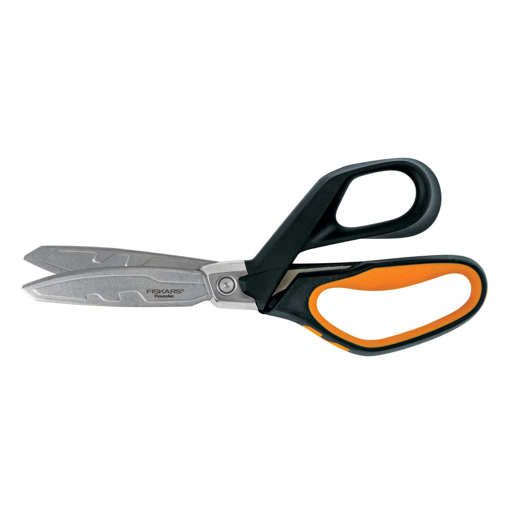 Професионална ножица за изолационни материали с подсилен механизъм Fiskars PRO PowerArc, 26 см - стоманени извити остриета и удобни дръжки с отвори за ръкавици