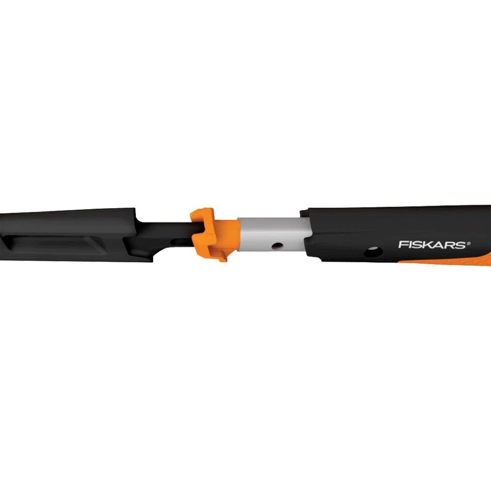 Чук за разбиване и къртене Fiskars IsoCore™ 1.44 kg размер M - детайл на патентована IsoCore™ система и съединител на дръжката