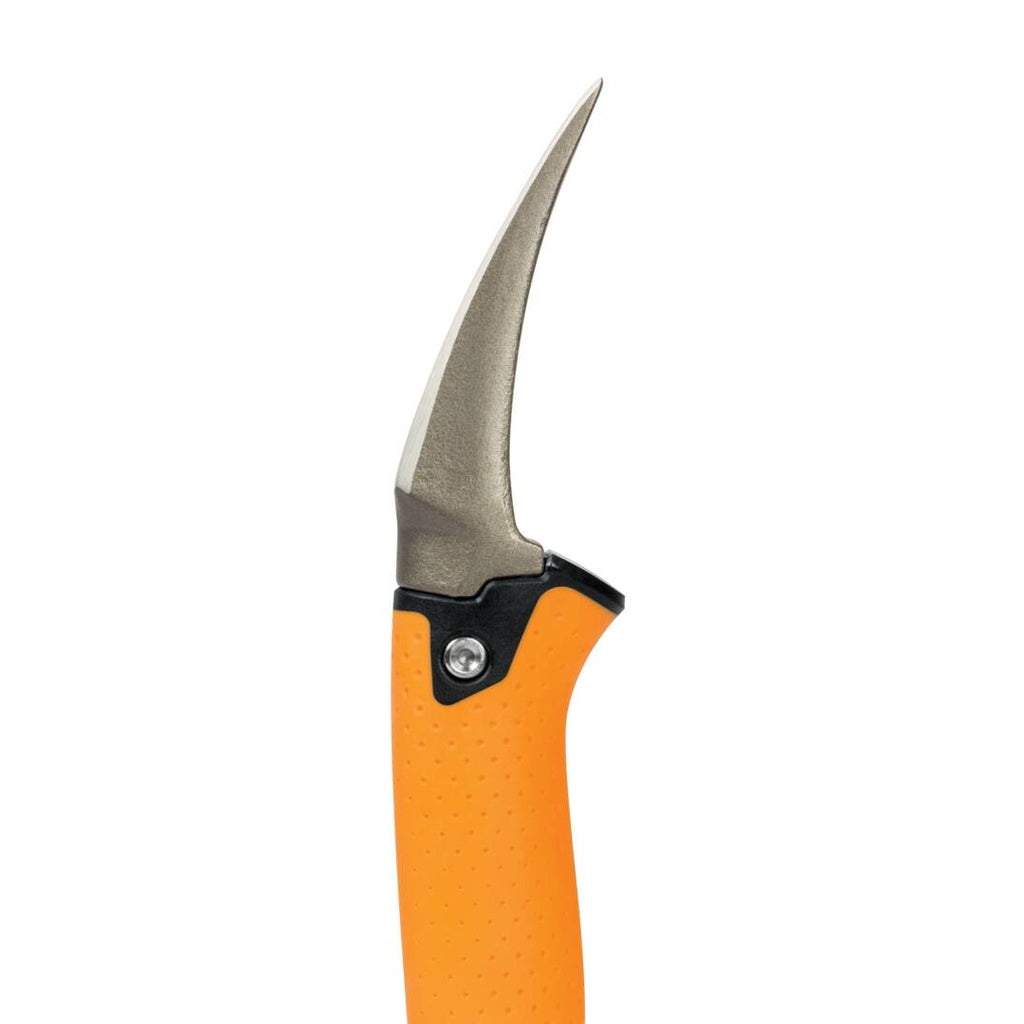 Чук за разбиване и къртене Fiskars IsoCore™ 1.44 kg размер M — детайл на оранжева дръжка и заострено острие, патентована IsoCore™ система