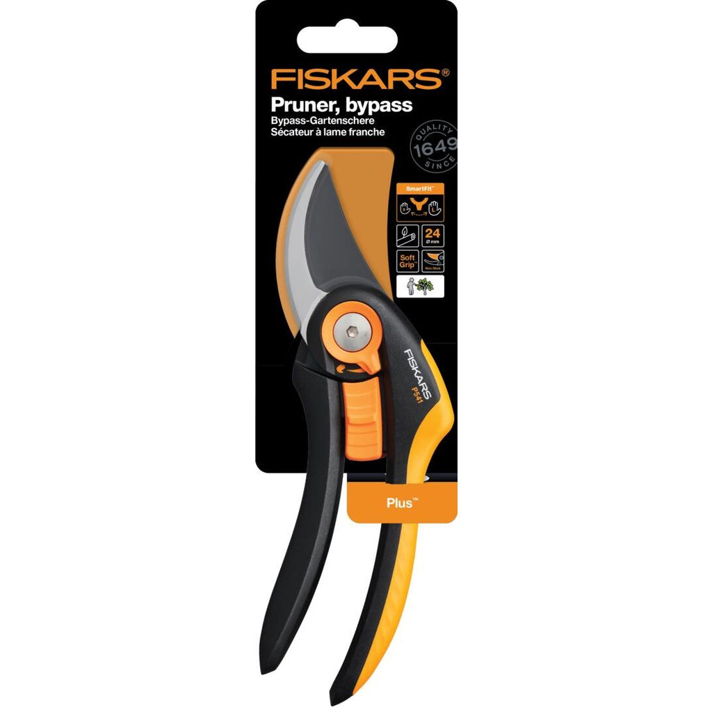 Лозарска ножица с разминаващи се остриета Fiskars Plus™ SmartFit™ P541