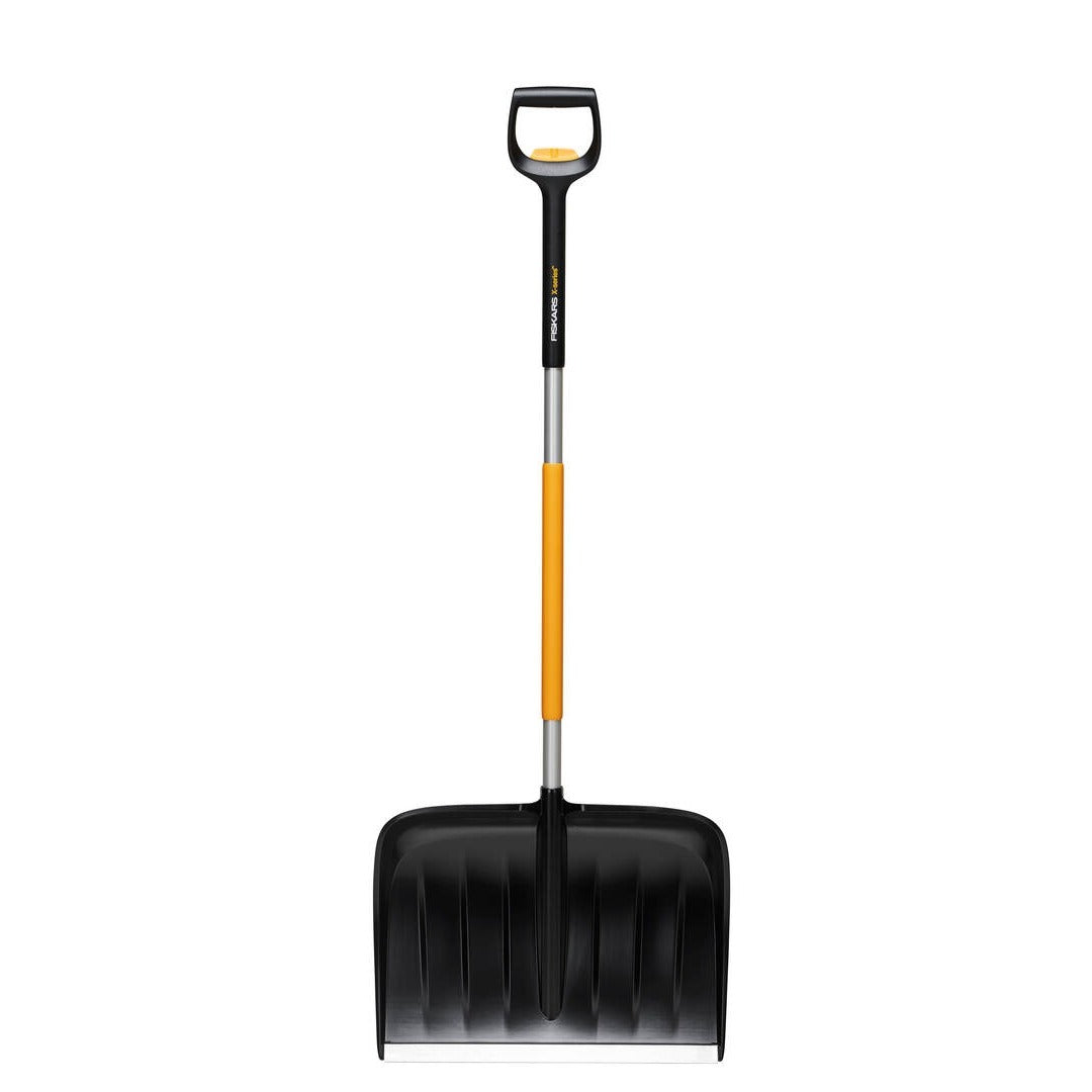 Телескопичен избутвач за сняг Fiskars X-series™ 143-163 см