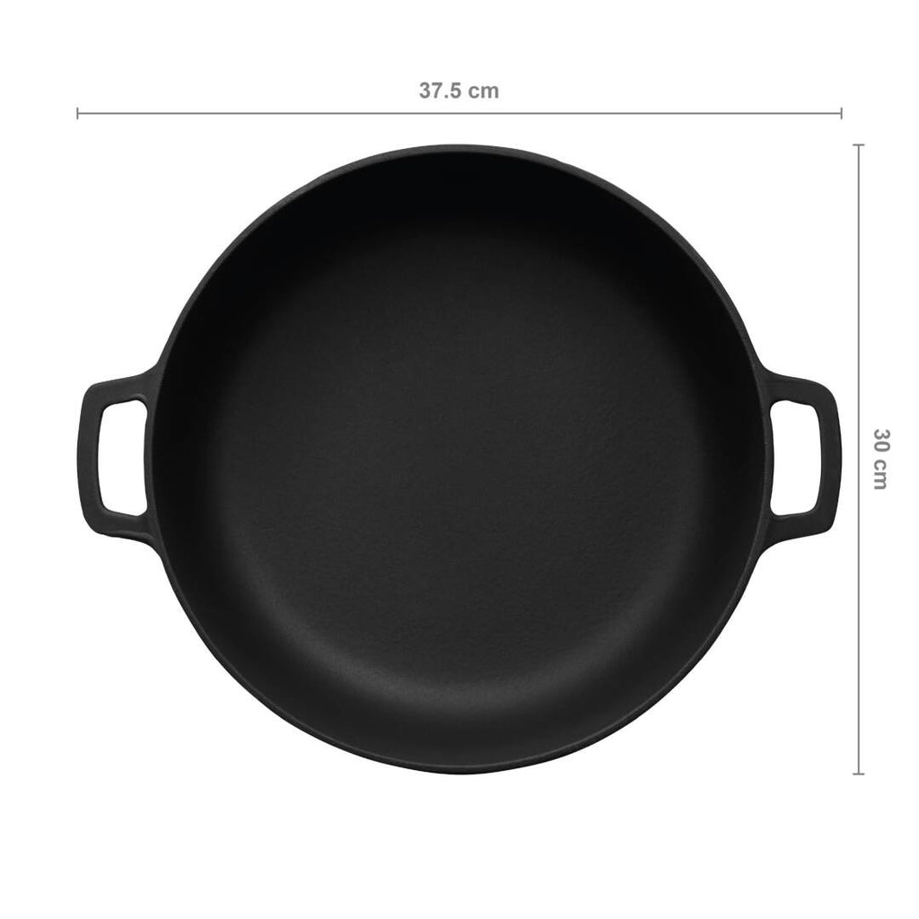 Alt Tag: Чугунен гювеч Norden Grill Chef с капак, 30 см. отгоре, диаметър 30 см, двуручков плосък дизайн, термично обработен Thermium™