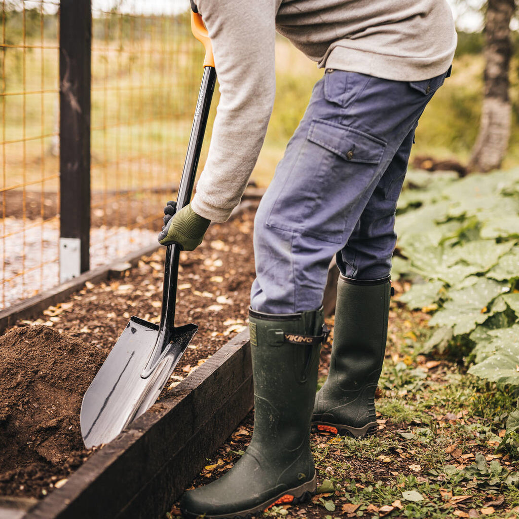 Заострена лопата Fiskars Solid XL - Nika.bg