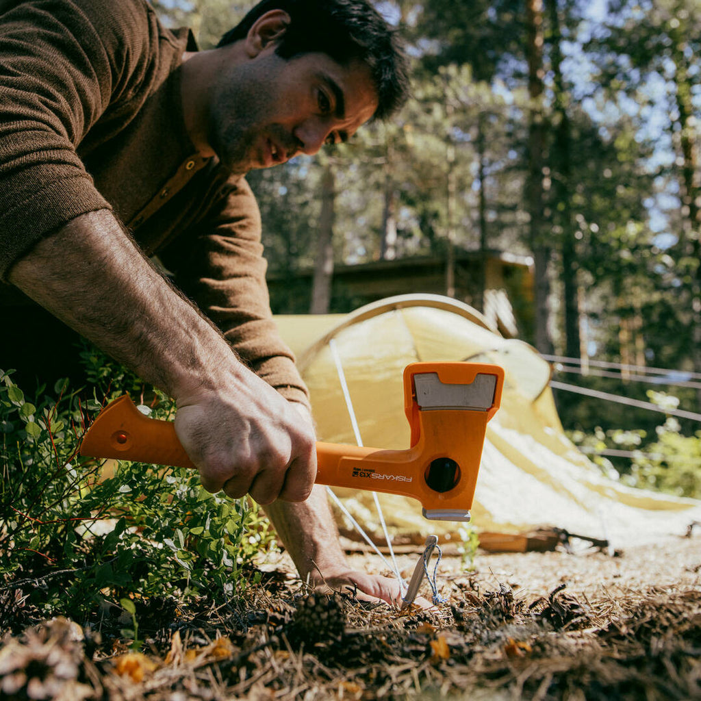 Ултралека туристическа брадва Fiskars X-series™ X13 - XXS - Nika.bg