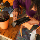 Комплект лопатка за засаждане и четка Fiskars Urban, 20.6 см