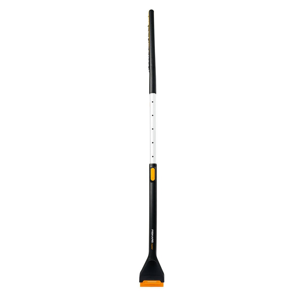 Телескопична четка и стъргалка Fiskars X-series™ 85–113 см