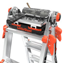 Магнитна табла за инструменти Little Giant® XL, организирана с отвертки, свредла и други инструменти.