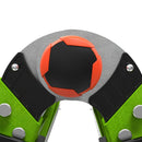 Детайл на шарнир от телескопична стълба Little Giant Dark Horse 2.0 за стабилност и функционалност