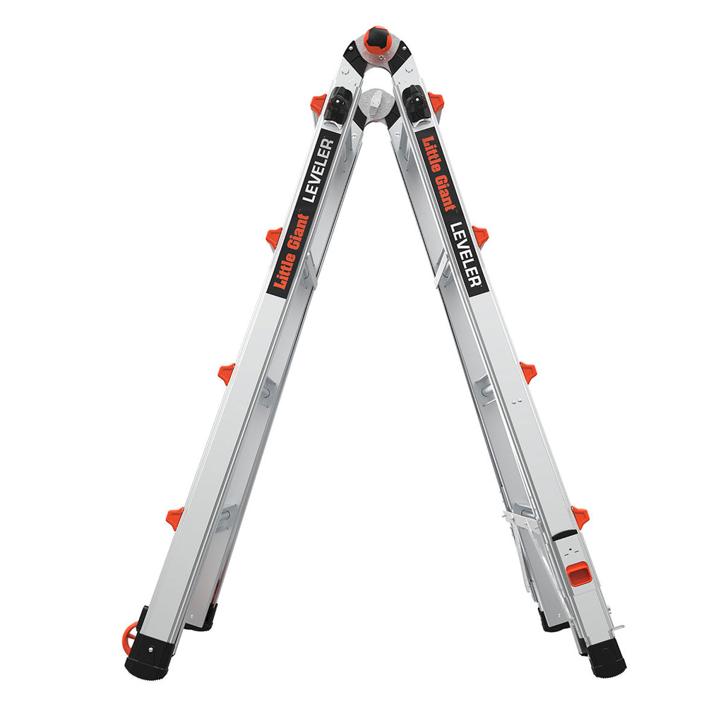 Телескопична алуминиева стълба Little Giant Leveler M17 с регулируеми крака, подходяща за неравен терен или стълбище.