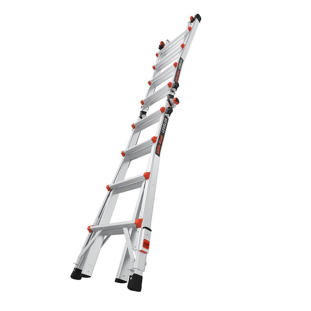 Телескопична алуминиева стълба Little Giant Leveler M17, с регулируеми крака за безопасна работа на неравен терен.