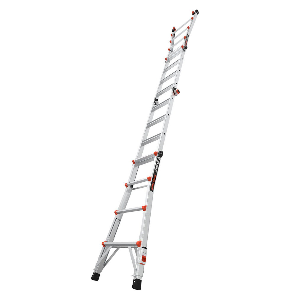 Телескопична алуминиева стълба Little Giant Leveler M17, регулируеми крака и безопасни бутони.