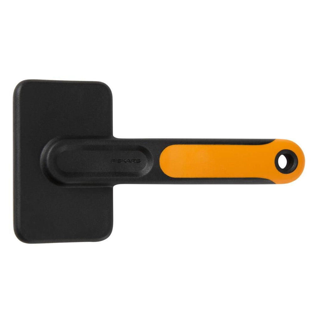 Грууминг четка Fiskars за кучета и котки - Nika.bg