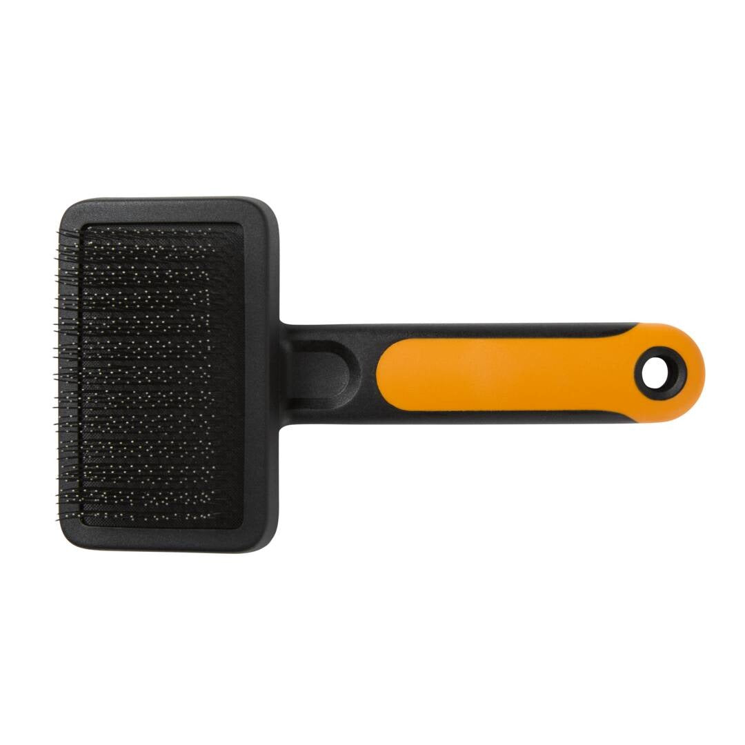 Грууминг четка Fiskars за кучета и котки - Nika.bg