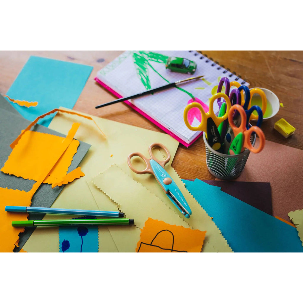 Детски комплект декоративни ножици Fiskars Kidzors™, 6 броя - Nika.bg