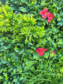 Декоративна плочка Гардения и Хибискус с зеленина и червени цветя, подходяща за озеленяване и интериорен дизайн.