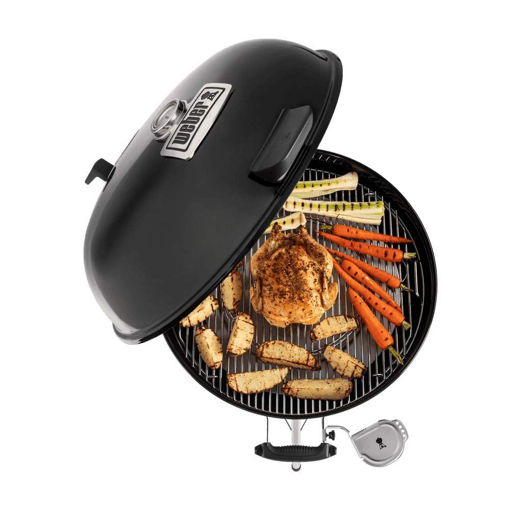 Купи Барбекю на въглища WEBER® Master-Touch Premium 57cm SE E-5775 BLK за 958 лв. само от Nika.bg