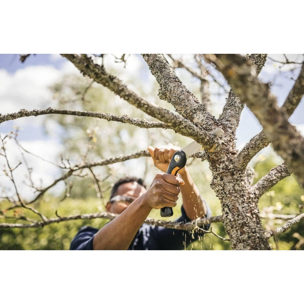 Сгъваем градински трион за клони Fiskars SW69 - Nika.bg
