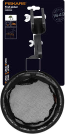 Берач за плодове Fiskars, с регулируема торба за събиране, удобен за беритба на високи клони.