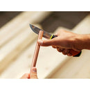 Нож с пила и вградено точило в канията