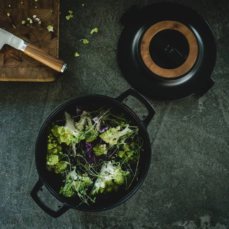 Чугунен съд за печене Fiskars Norden, 4L