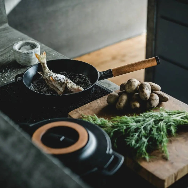 Чугунен тиган Fiskars Norden, 26cm