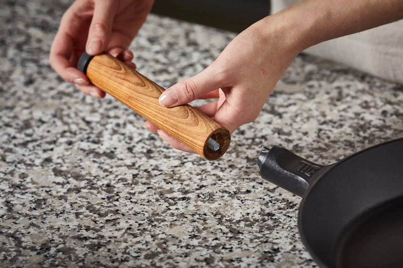 Чугунен грил тиган Fiskars Norden, 26cm