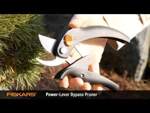 Лозарска ножица с разминаващи се остриета Power Lever P721