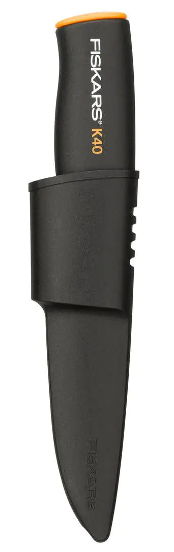 Подаръчен сет Fiskars: брадва за къмпинг X5, универсален нож K40 и точило XSharp™