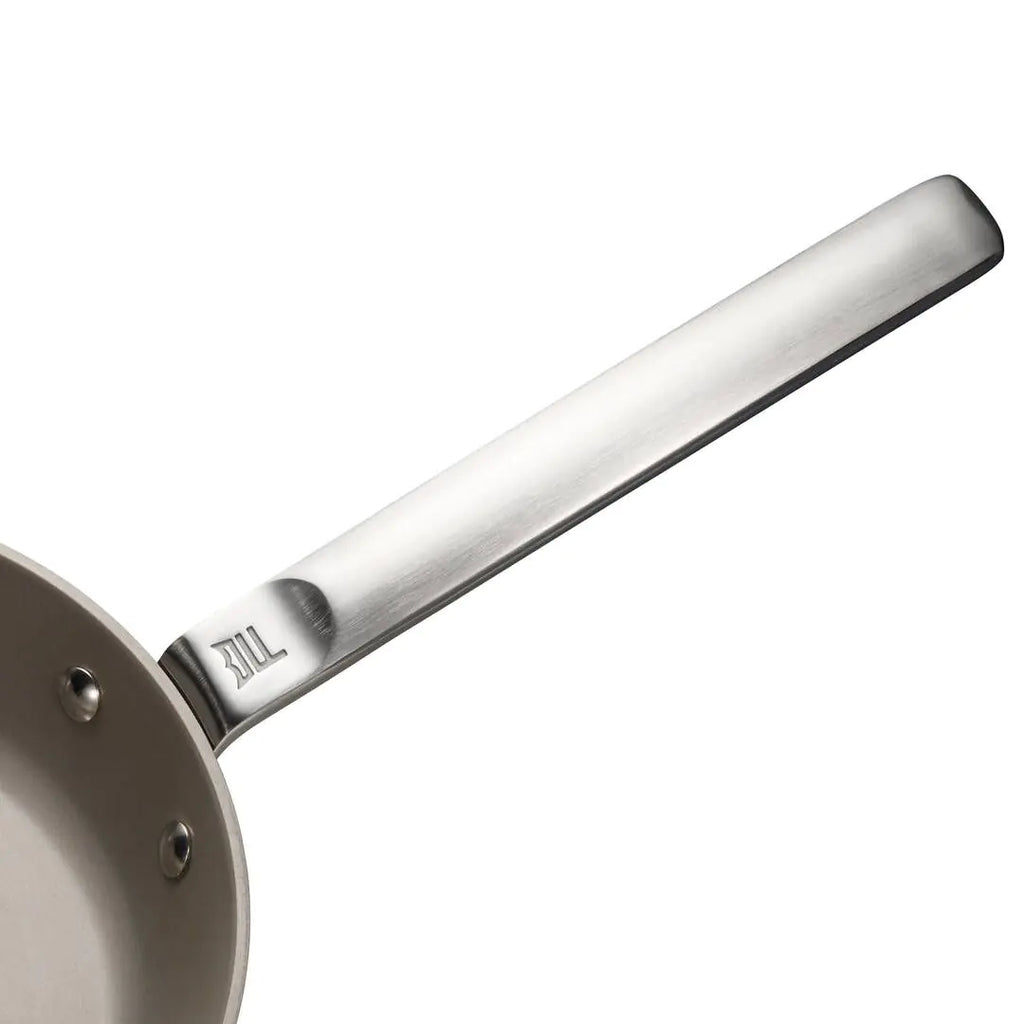 Тиган Fiskars Norden с незалепващо керамично покритие, 26 cm - Nika.bg