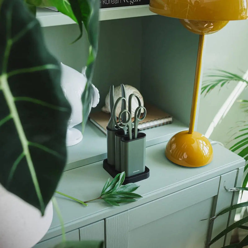 Ножица за цветя Fiskars Urban с поставка