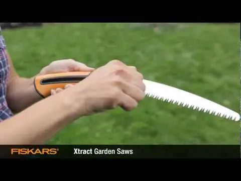 Сгъваем градински трион за клони Fiskars Xtract™ SW75, размер L