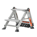 Алуминиева стълба Little Giant Jumbo Step с широки противохлъзгащи стъпала за безопасност и комфорт.