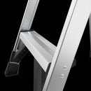 Алуминиева стълба Little Giant Xtra-Lite Plus с широка платформа и въртяща се дръжка.