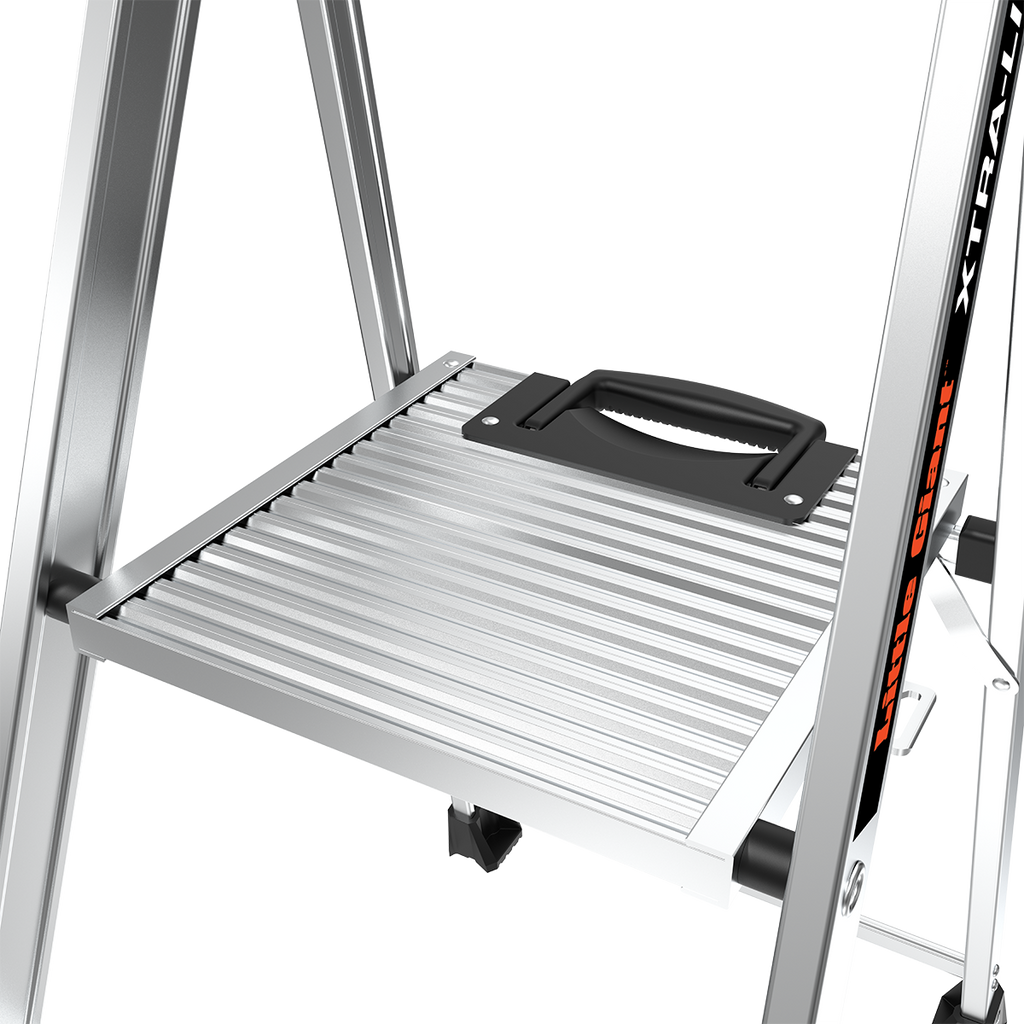Широка платформа на алуминиева стълба Little Giant Xtra-Lite Plus с дръжка за безопасност.