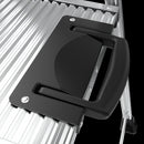 Дръжка на алуминиева стълба Little Giant Xtra-Lite Plus с удобен дизайн и безопасно захващане.