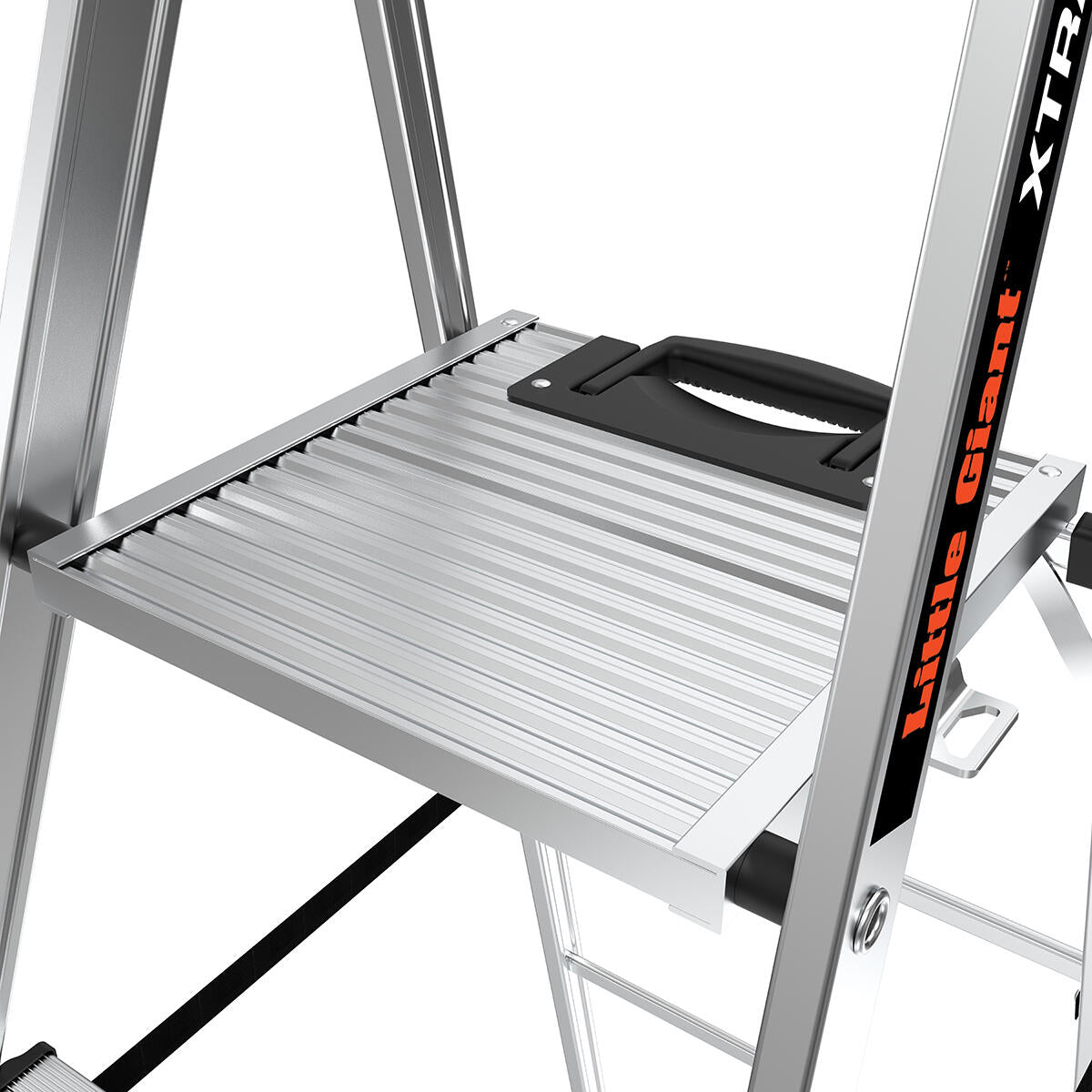 Платформа на алуминиева стълба Little Giant Xtra-Lite Plus с удобна дръжка и анти-сърбяща повърхност.