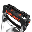 Въртяща се дръжка и поставка за инструменти на алуминиева стълба Little Giant Xtra-Lite Plus.