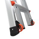 Поблизо на детайли от телескопична алуминиева стълба Little Giant VELOCITY 2.0 с механизми Rapid Locks.