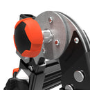 Детайл на механизма на алуминиева стълба Little Giant Velocity PRO, с фокус на работната платформа AirDeck.