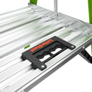 Работна платформа на стълба Little Giant Fortress с удобна дръжка за безопасно използване.