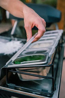 Станция за гарниране на пица Ooni