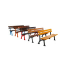 Дървени паркови пейки с метални основи в различни цветове, идеални за градини и обществени пространства.