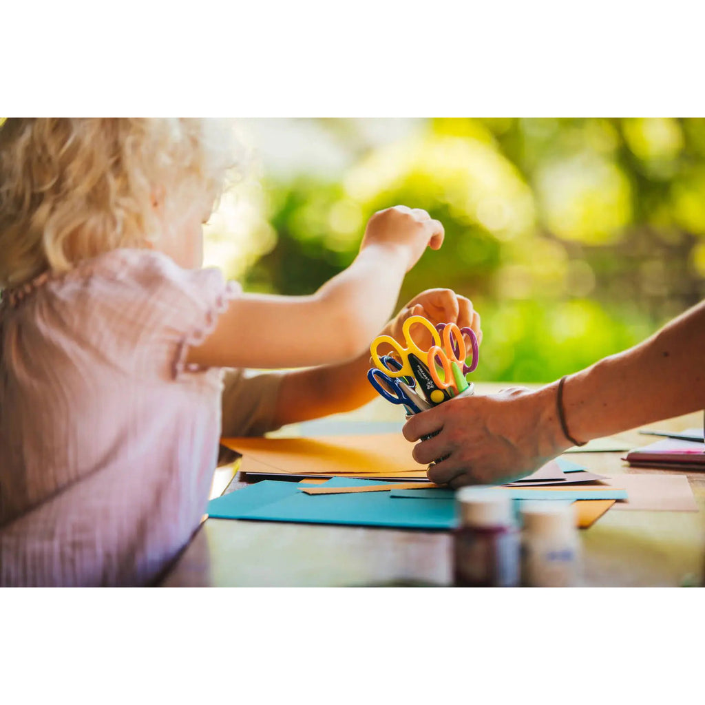 Детски комплект декоративни ножици Fiskars Kidzors™, 6 броя - Nika.bg