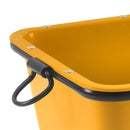 Вана за зидарски разтвор в жълт цвят с куки за кран, устойчива на удари и предназначена за строителни площадки.