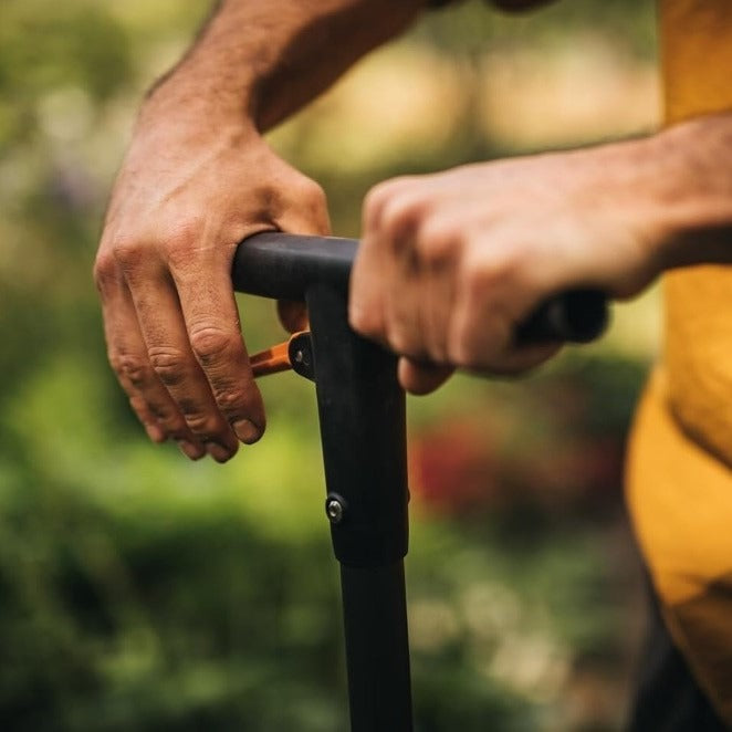 Уред за засаждане на луковици Fiskars Ergo™ - Nika.bg